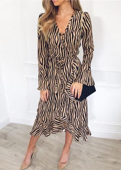 Vestido Animal Print Midi Transpassado com Babado