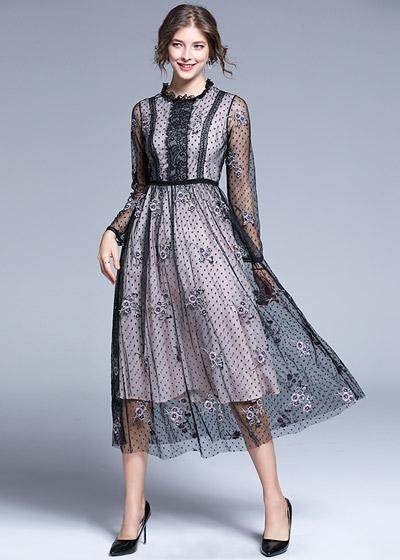 Vestido Midi Tule Preto com Bordado