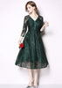 Vestido Evase Midi Festa de Renda Decote V