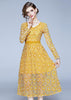 Vestido Evase Midi Renda Amarelo Decote V nas Costas