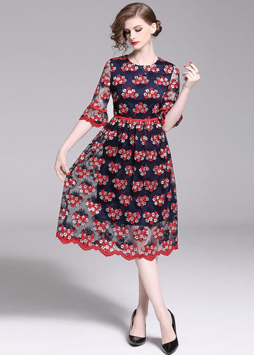 Vestido Midi Renda Bordada Festa