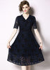 Vestido Midi de Renda Azul Marinho